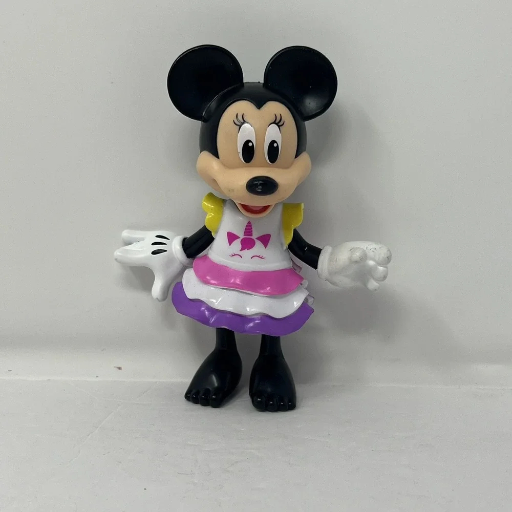 Disney Figures Mickey Mouse Posable Figure and Minnie Mouse's Bowtique Dress Up‎